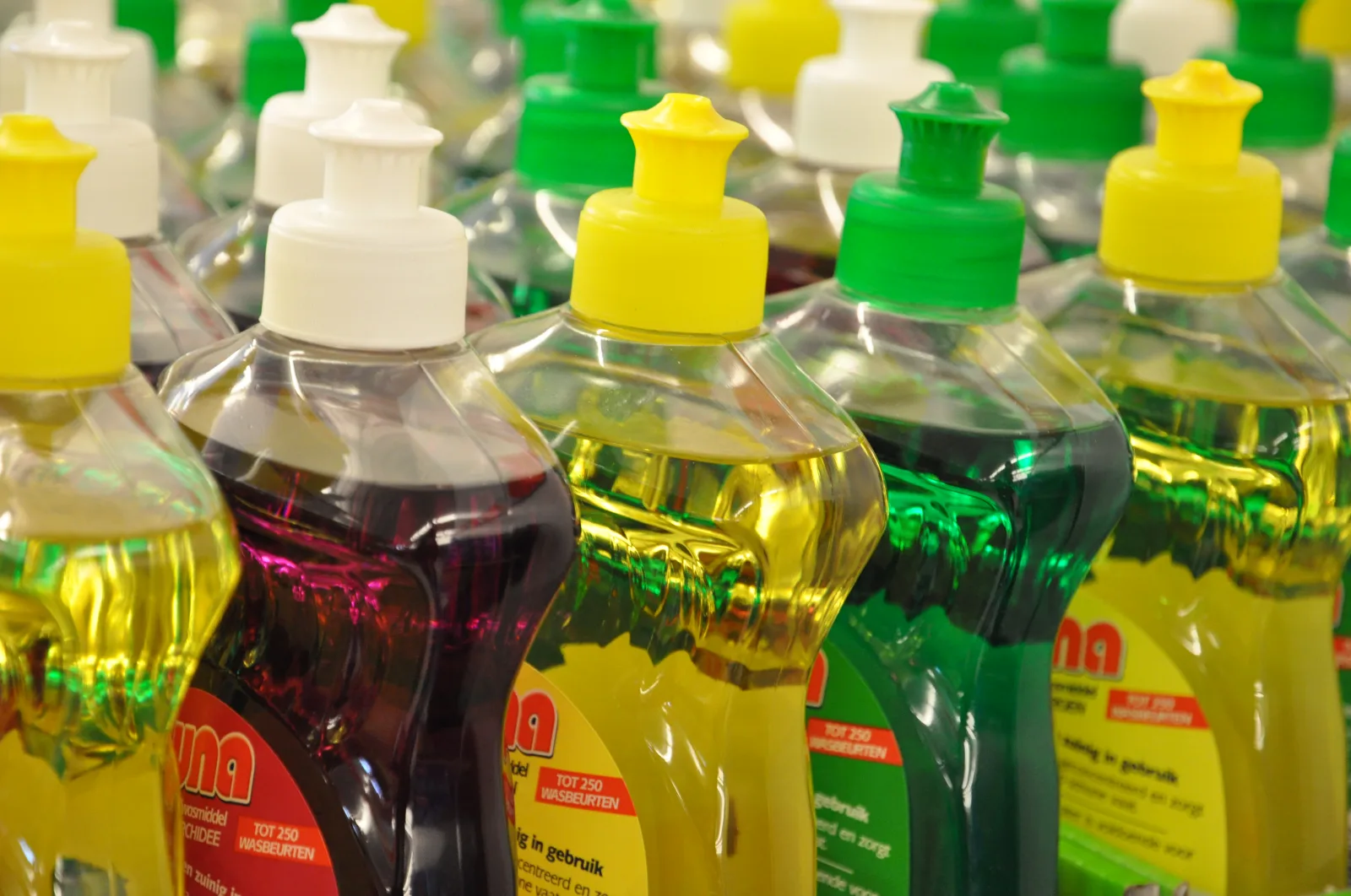 10 Surprising Uses for Dish Soap Beyond the Sink