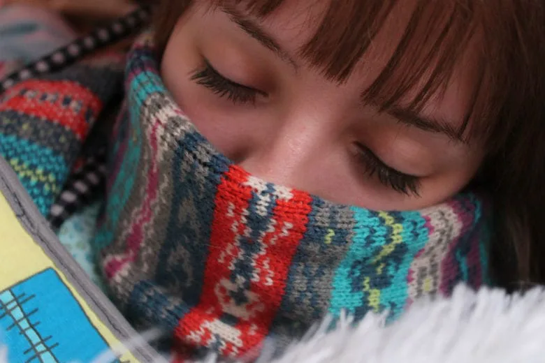9 Symptoms of Mononucleosis You Shouldn't Overlook
