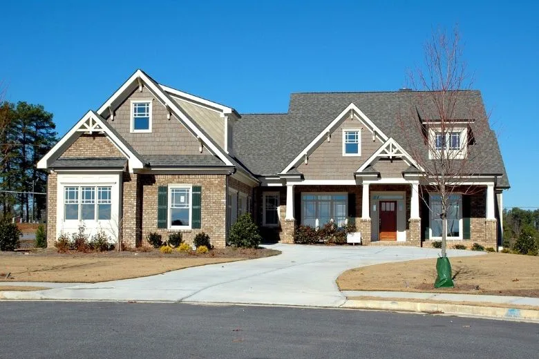 A Couple's Garage Hid a Secret So Big That Authorities Were Shocked