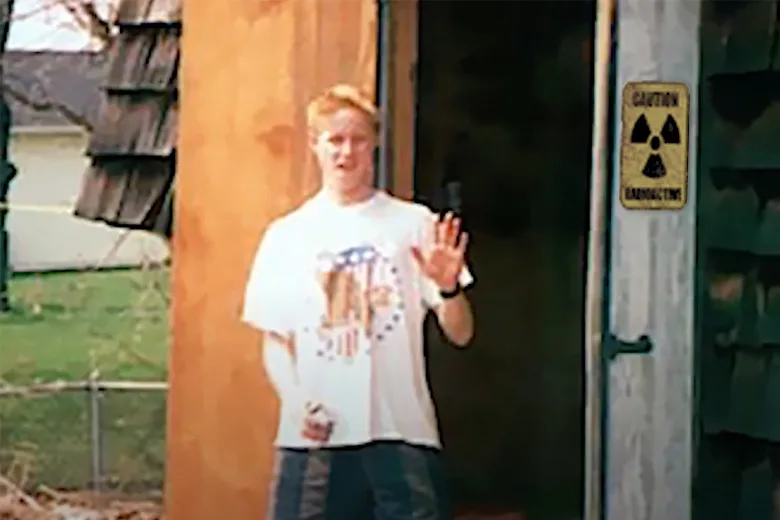 Teenager Builds a Nuclear Reactor in His Backyard, Exposing Thousands to Radiation