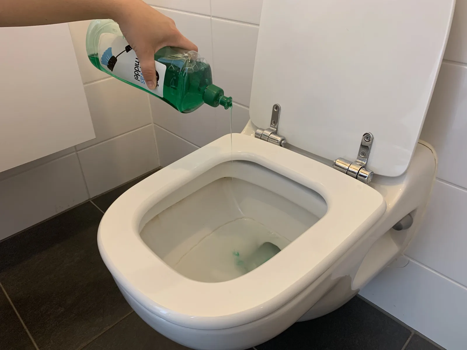 The Surprising Reason You Should Add Dish Soap to Your Toilet