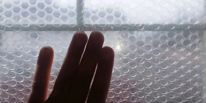 How to Use Bubble Wrap to Keep Your Home Warm This Winter