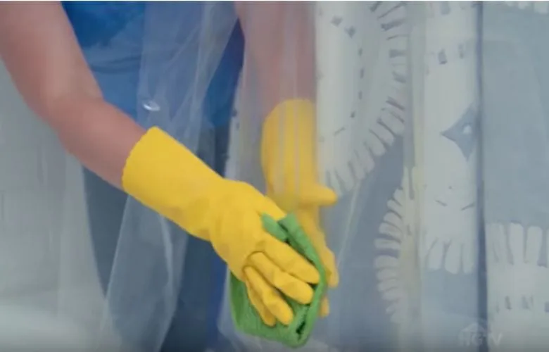 Effortless Shower Curtain Cleaning: Restore It to Pristine Condition