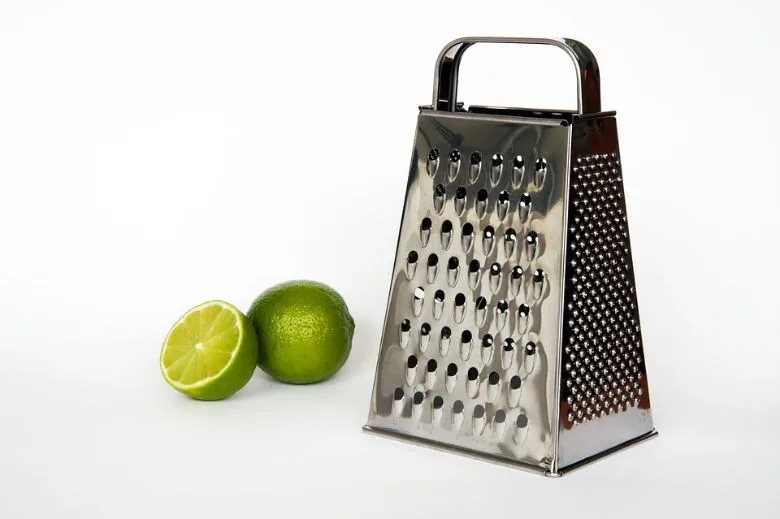 Effortless Cheese Grater Cleaning with This Simple Lemon Trick