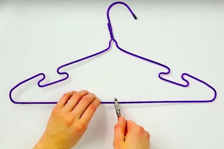 clothes hanger