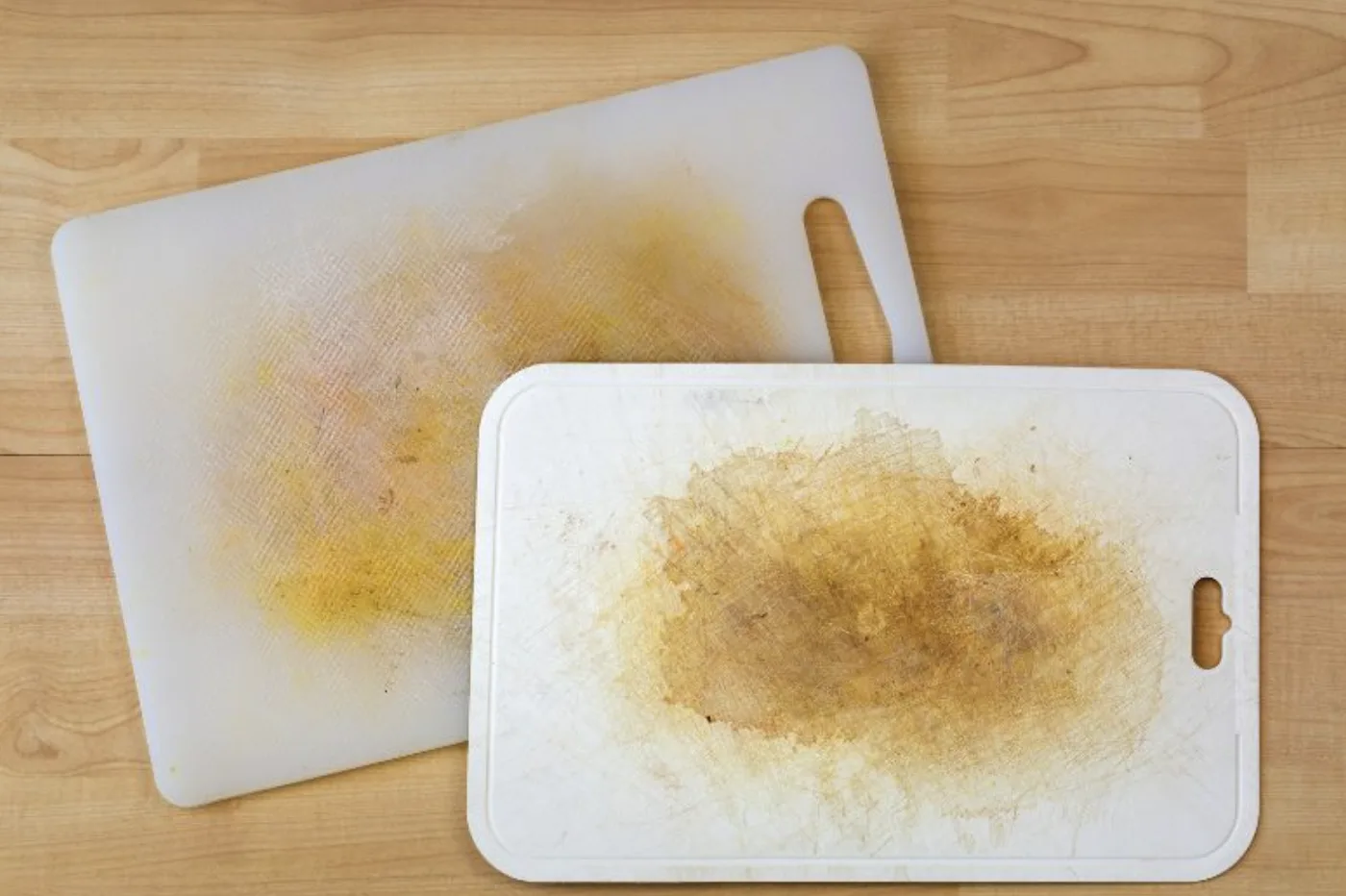 How to Remove Stubborn Stains from Your Plastic Cutting Board