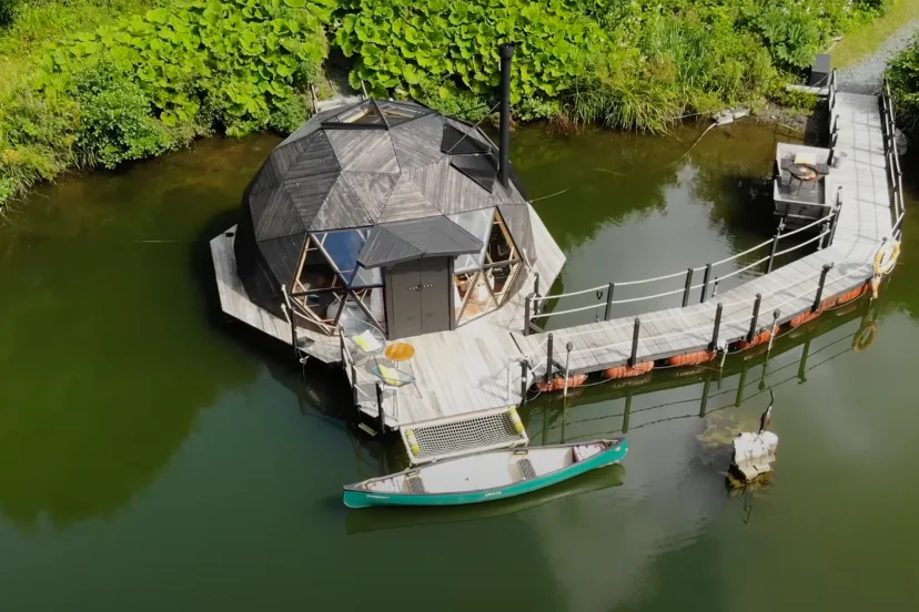 23-Year-Old Woman Turns a 180-Square-Foot Floating House into a Dream Home—You'll Be Amazed!