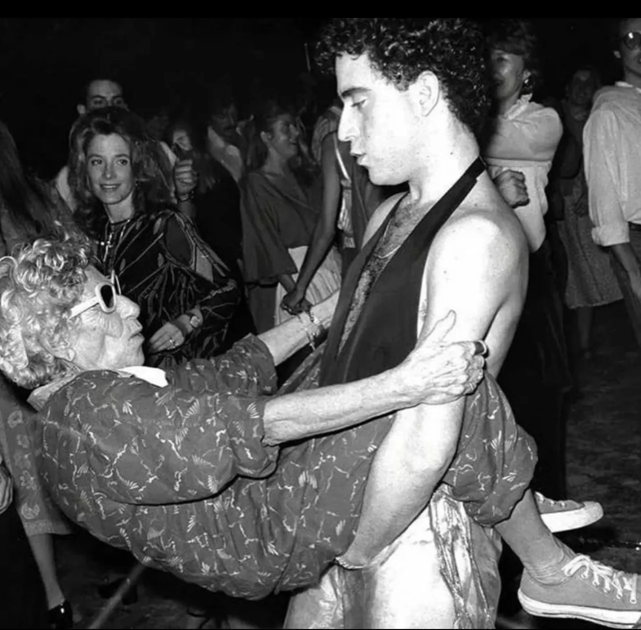 Unveiling History: Rare and Captivating Photographs from Bygone Eras