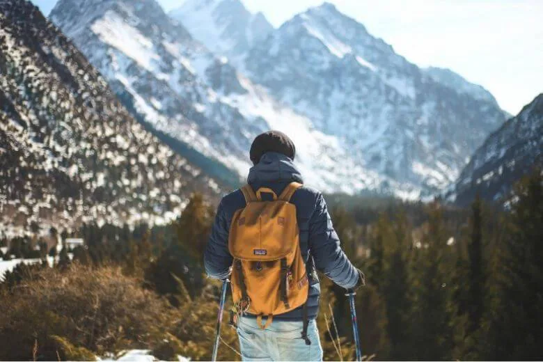 Boyfriend: ‘I left my girlfriend behind on top of a mountain’