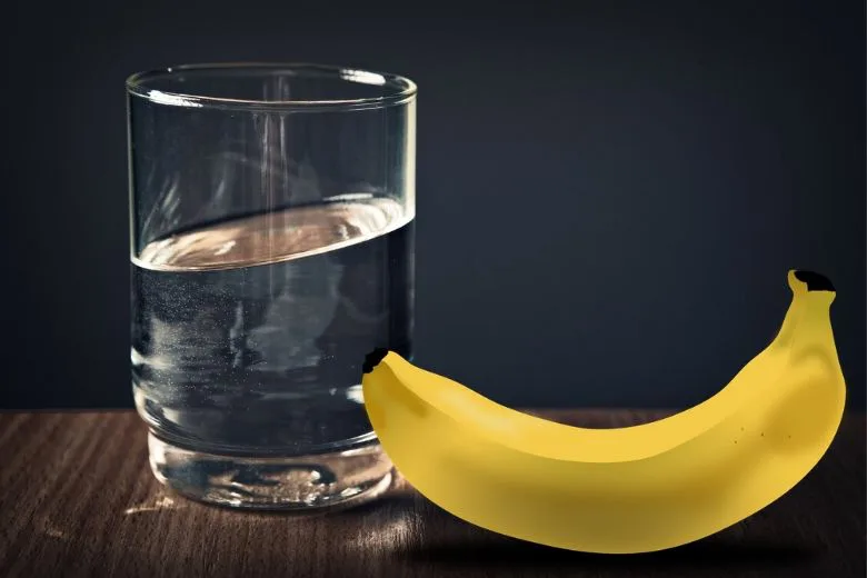Why Starting Your Morning with Warm Water and a Banana Is Beneficial