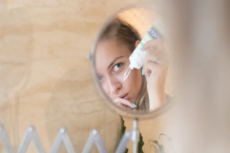 Why You Should Never Leave a Face Mask On Too Long