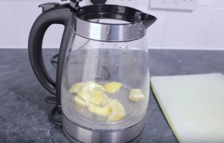 Why You Should Occasionally Add Lemon Slices to Your Tea Kettle