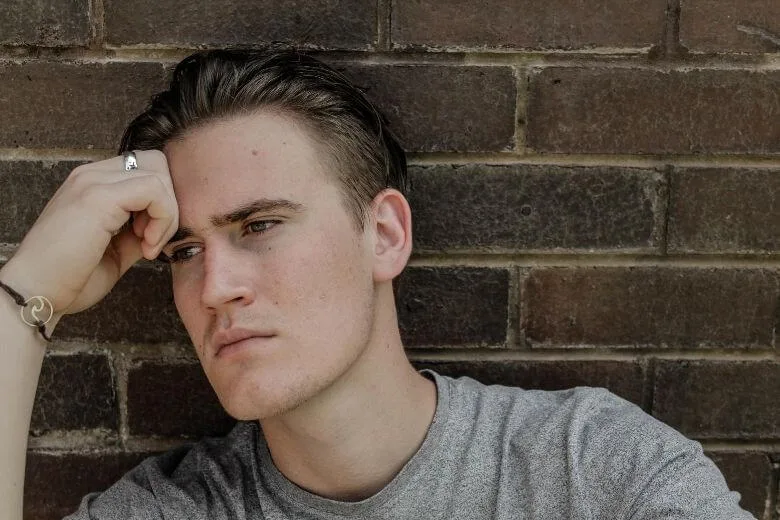 Man opens up about the ongoing conflict between his mother and girlfriend: 'I expect her to make more effort with my mom'