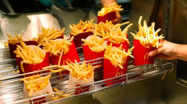 McDonald's Employees Use This Sneaky Trick to Shortchange You on Fries