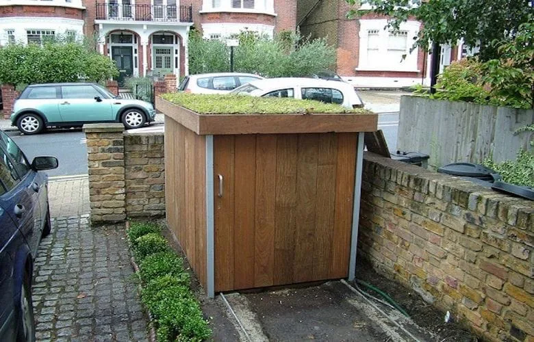 Man Builds Mini-Garage That Looks Ordinary Until You See Inside—Brilliant Idea!