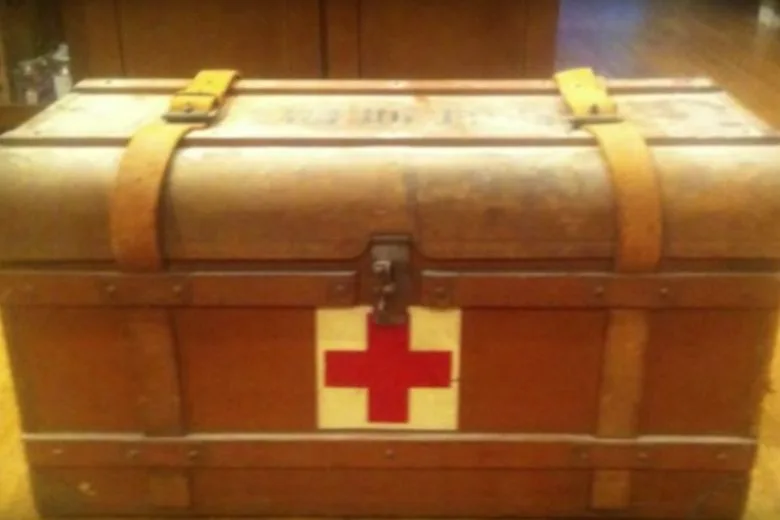 Grandson Discovers Mysterious Chest in Attic with Strange Contents