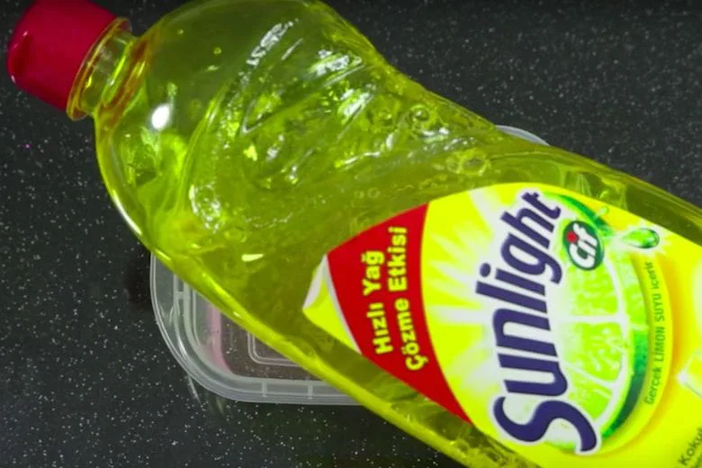 7 Things You Should Never Clean with Dishwashing Soap