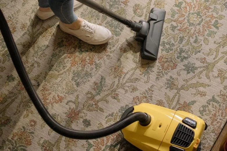 10 Overlooked Spots When Vacuuming Your Home