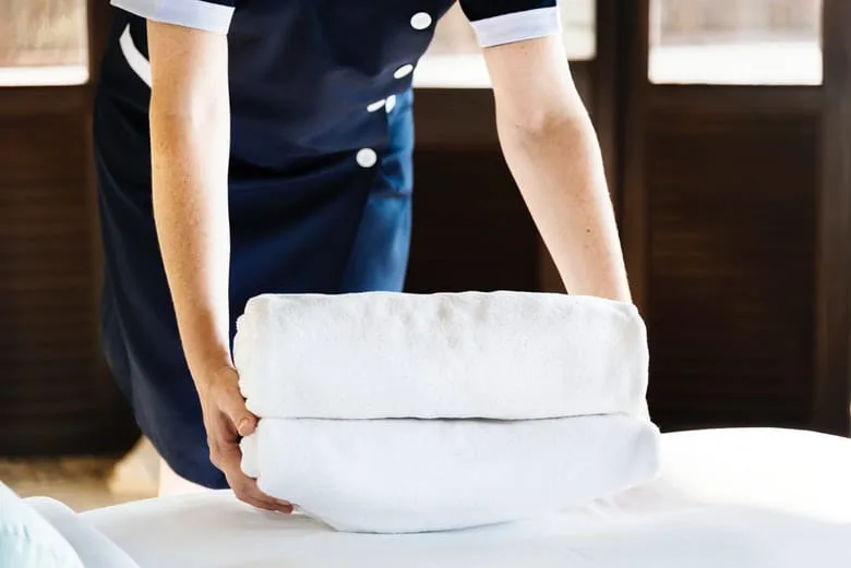 Items You Must Not Remove from Hotel Rooms
