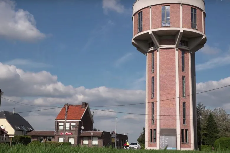 Architect Turns Old Water Tower into a Stunning Home