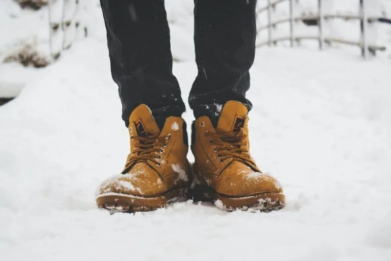 This Simple Hack Will Keep Your Feet Warm in Winter Shoes