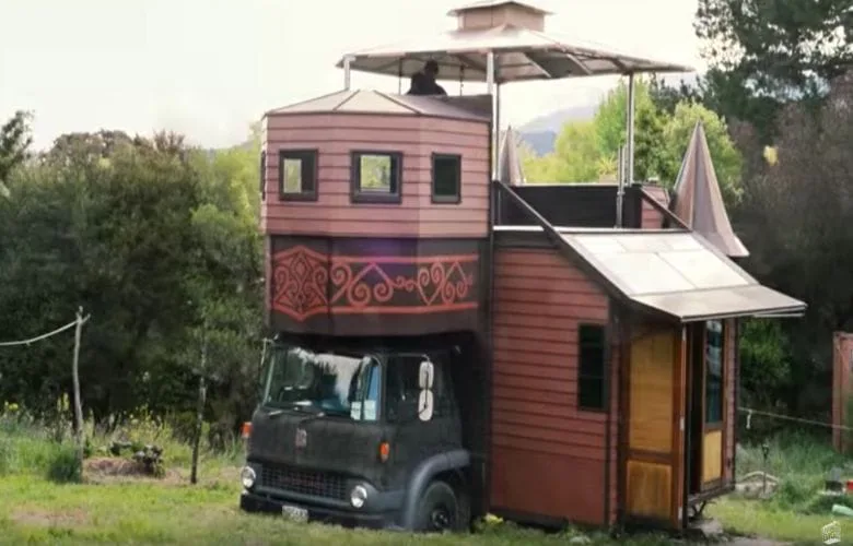 New Zealand Couple Transforms Truck into a Stunning Castle on Wheels