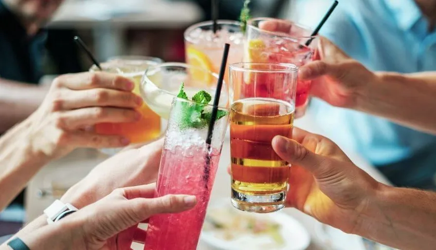 7 of the Most Unhealthy Drinks to Avoid for Weight Loss
