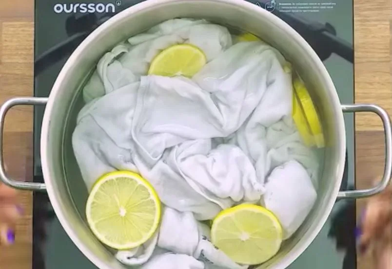 Boil a White Shirt in a Pot with Lemon Slices and Watch It Turn Brilliantly White Again