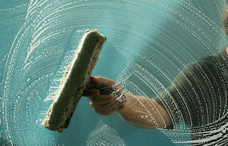 Make your windows sparkle like never before with this simple trick!