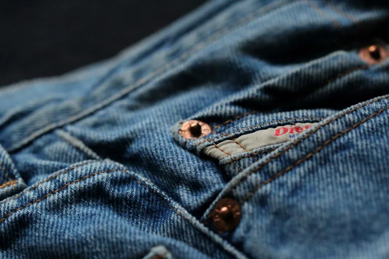Jeans rivets